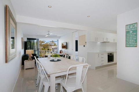 Jacaranda Noosa - Holiday Sunshine Coast 10