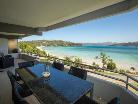 Beach Lodges - Sunshine Coast Tourism 16