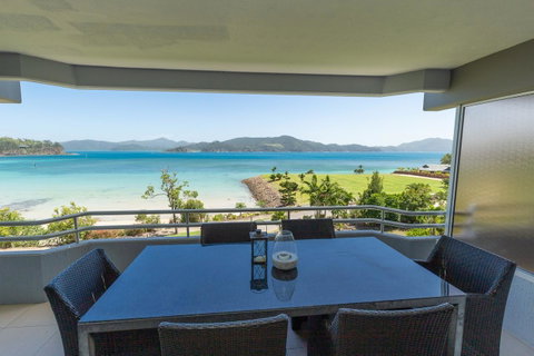Beach Lodges - Sunshine Coast Tourism 17