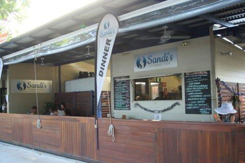 Magnetic Sunsets Resort - Sunshine Coast Tourism 7