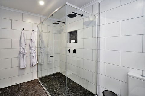 Hotel Grand Chancellor Townsville - Sunshine Coast Tourism 7