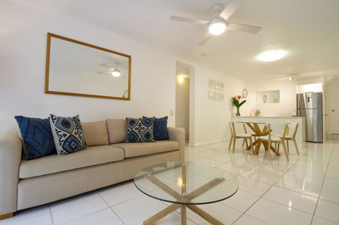 The White House Port Douglas - Holiday Sunshine Coast 2