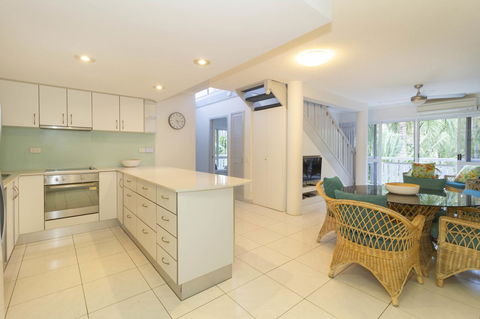The White House Port Douglas - Holiday Sunshine Coast 23
