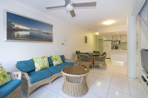 The White House Port Douglas - Holiday Sunshine Coast 24