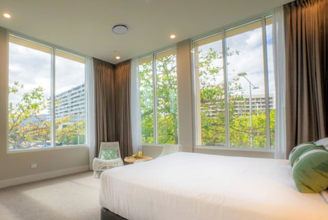 Pacific Hotel Cairns - Sunshine Coast Tourism 22