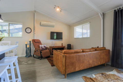 Bed & Breakfast 1 Bedroom Guest House - Sunshine Coast Tourism 25