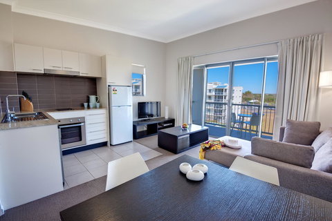 The Point Resort - Sunshine Coast Tourism 19