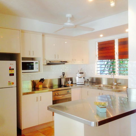 [ ANDY'S BEACH HOUSE ] - Sunshine Coast Tourism 36