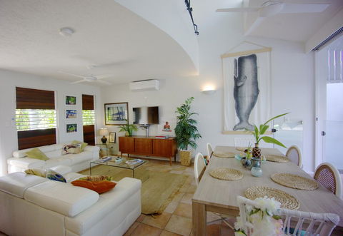 [ ANDY'S BEACH HOUSE ] - Sunshine Coast Tourism 34