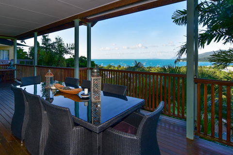 Bella Vista On Nara Pets Welcome - Sunshine Coast Tourism 4