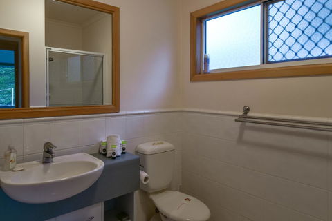 Bella Vista On Nara Pets Welcome - Sunshine Coast Tourism 17