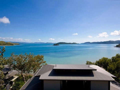 Shorelines - Sunshine Coast Tourism 0
