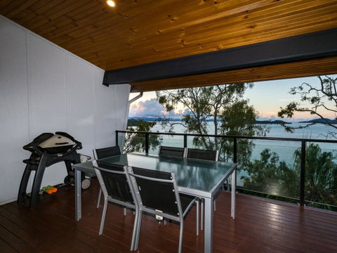 Shorelines - Sunshine Coast Tourism 26