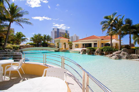 Mantra Towers Of Chevron - Sunshine Coast Tourism 1