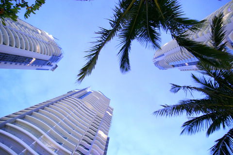 Mantra Towers Of Chevron - Sunshine Coast Tourism 4