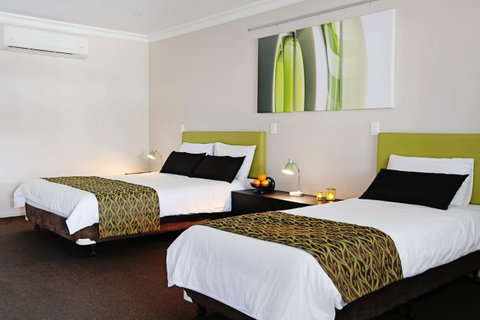 Drovers Motor Inn - Sunshine Coast Tourism 1
