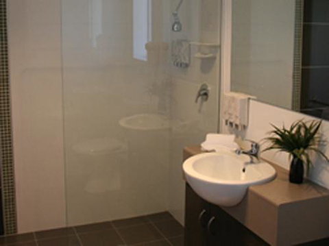 Drovers Motor Inn - Sunshine Coast Tourism 4