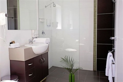 Drovers Motor Inn - Sunshine Coast Tourism 5