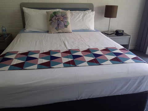 Dalby Manor Motor Inn - Sunshine Coast Tourism 4