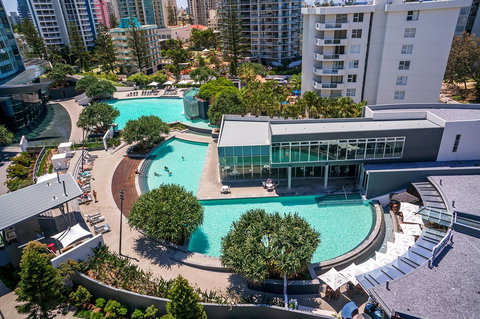 Q1 Resort & Spa - Official - Sunshine Coast Tourism 2