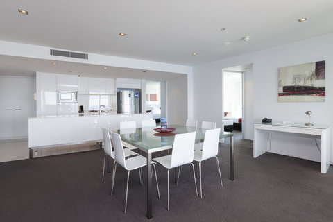 Q1 Resort & Spa - Official - Sunshine Coast Tourism 36