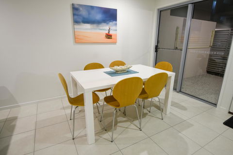 Direct Collective - Breeze On Brightwater - Holiday Sunshine Coast 26