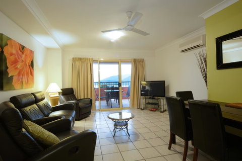 Martinique Whitsunday Resort - Sunshine Coast Tourism 37