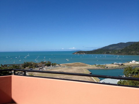 Martinique Whitsunday Resort - Sunshine Coast Tourism 42
