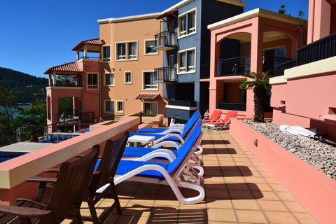 Martinique Whitsunday Resort - Sunshine Coast Tourism 9