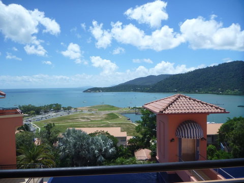 Martinique Whitsunday Resort - Sunshine Coast Tourism 41