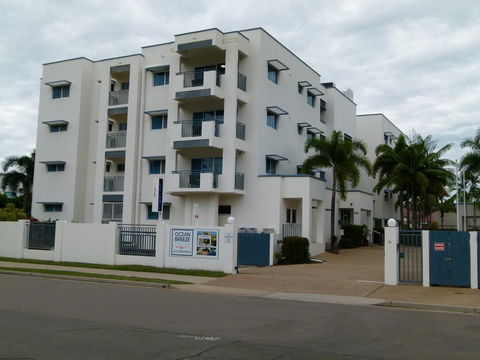 Madison Ocean Breeze Apartments - Holiday Sunshine Coast 2