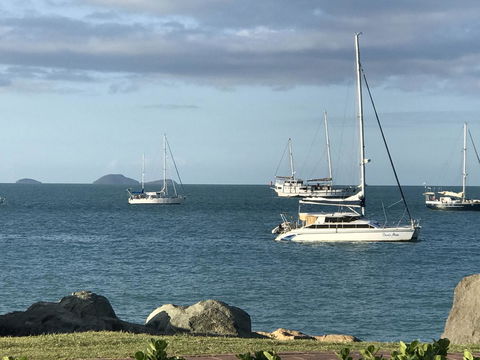 Whitsunday Luxury Homes - Sunshine Coast Tourism 34