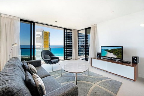 Oracle Resort Broadbeach - Gclr - Sunshine Coast Tourism 4