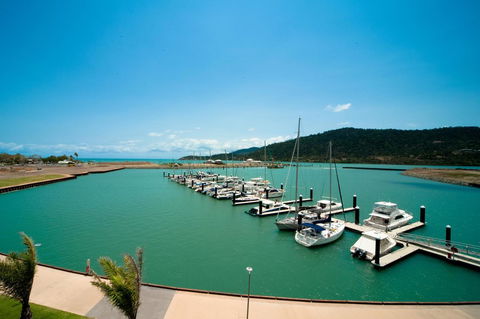 The Boathouse Apartments - Sunshine Coast Tourism 2