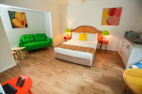 Port Douglas Motel - Sunshine Coast Tourism 15