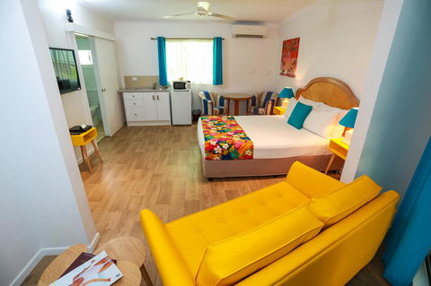 Port Douglas Motel - Sunshine Coast Tourism 19