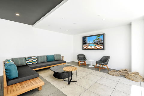 Qube Broadbeach - Sunshine Coast Tourism 22