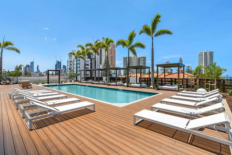 Qube Broadbeach - Sunshine Coast Tourism 30