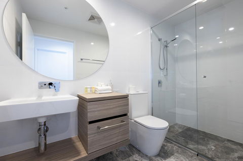 Qube Broadbeach - Sunshine Coast Tourism 6