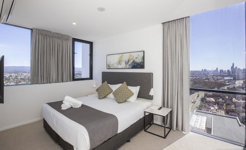 Qube Broadbeach - Sunshine Coast Tourism 1