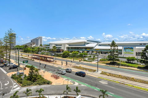 Qube Broadbeach - Sunshine Coast Tourism 18
