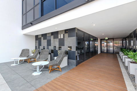 Qube Broadbeach - Sunshine Coast Tourism 24