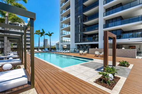 Qube Broadbeach - Sunshine Coast Tourism 0