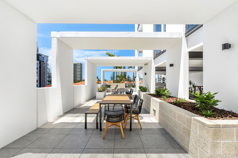 Qube Broadbeach - Sunshine Coast Tourism 21