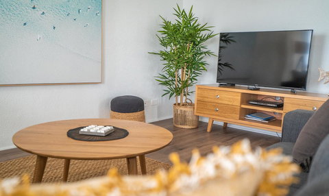 Mandolin Beachfront Resort - Sunshine Coast Tourism 7