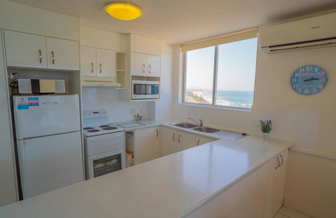 Mandolin Beachfront Resort - Sunshine Coast Tourism 22