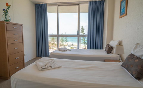 Mandolin Beachfront Resort - Sunshine Coast Tourism 30