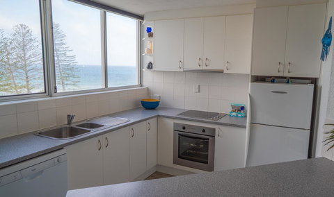 Mandolin Beachfront Resort - Sunshine Coast Tourism 16