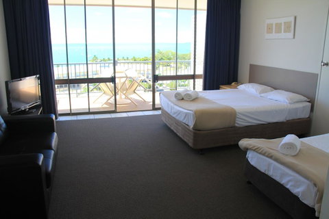 Ocean Views At Whitsunday Terraces Resort - Sunshine Coast Tourism 11