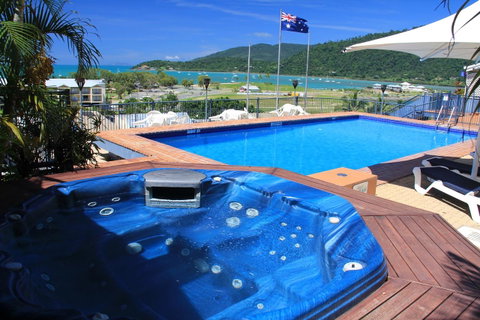 Ocean Views At Whitsunday Terraces Resort - Sunshine Coast Tourism 2